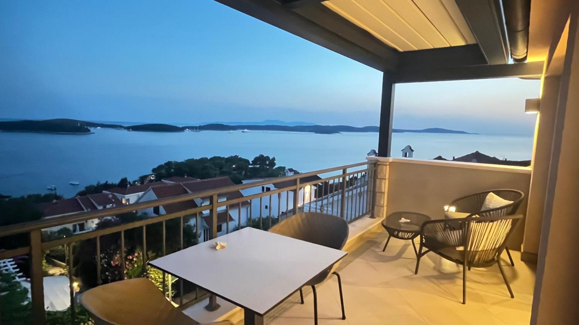 Top View Residence Hvar Town Luaran gambar