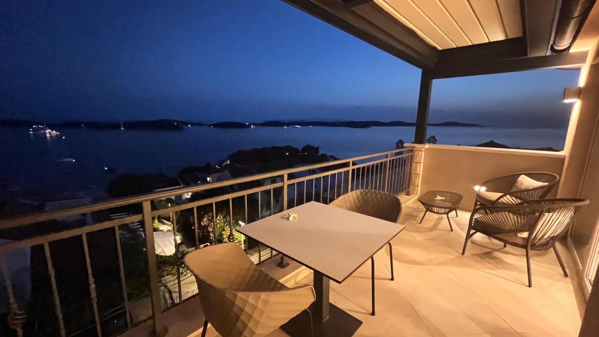 Top View Residence Hvar Town Luaran gambar